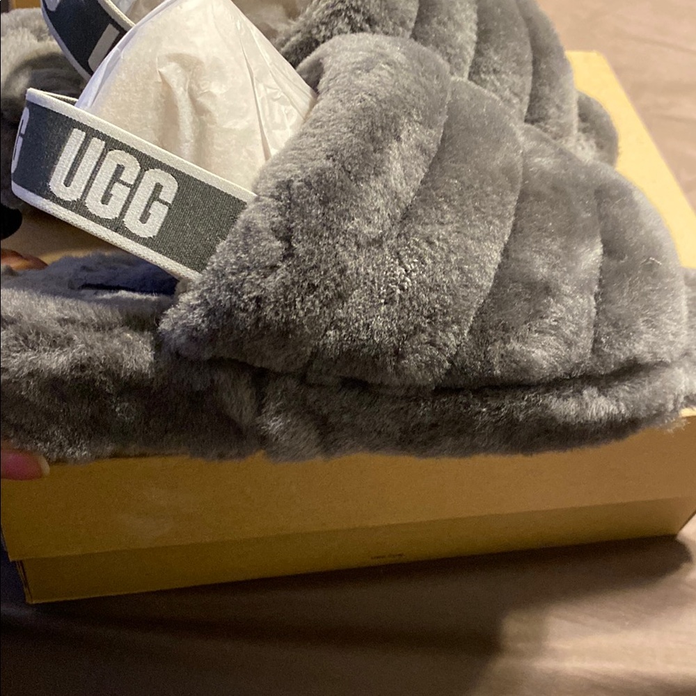 UGG Gray Fluffy Slippers - Picture 4 of 4